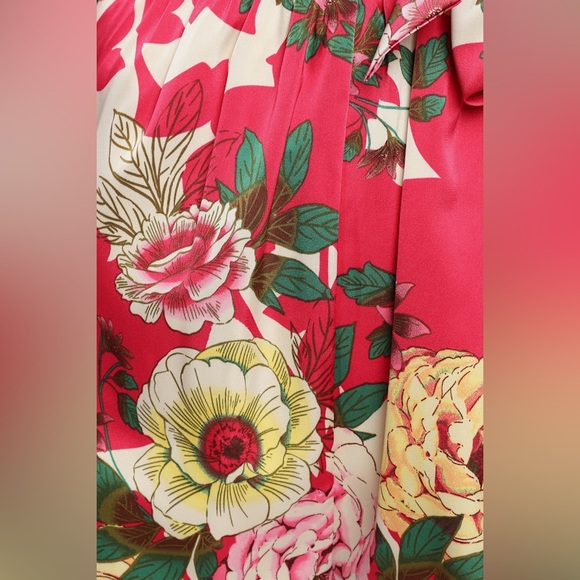 NEW Lulu’s XS Lovable Blossom Hot Pink Floral Print Satin Surplice Romper - Picture 5 of 11